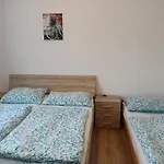 House Adrelot * Heřmaničky