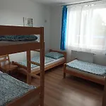 House Adrelot Nyaraló *