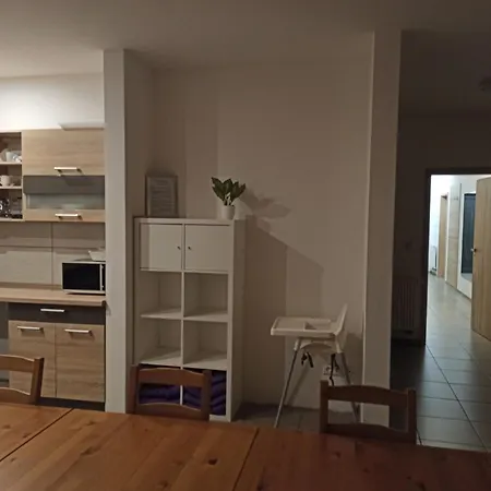 Сasa de vacaciones House Adrelot