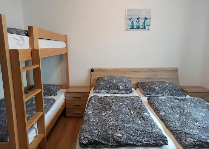 House Adrelot Semesterbostad *