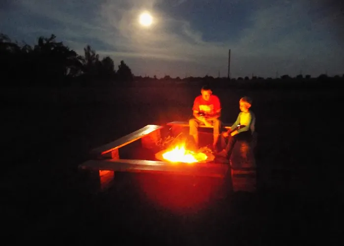 Semesterbostad House Adrelot